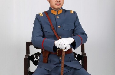小五当官剧照